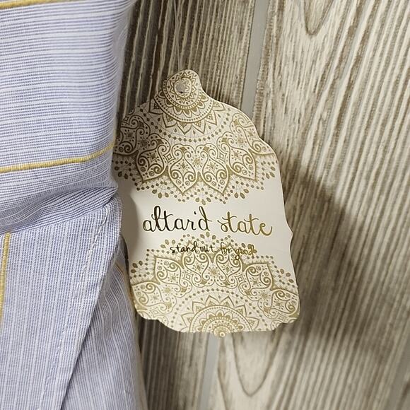 Altar'd State Faux Wrap Shorts Romper Blue Womens Size Small NWT - Picture 4 of 12